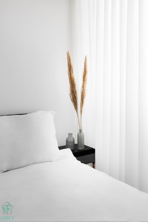 White City Eclectic Design Apartments By Homy Tel Aviv Bagian luar foto