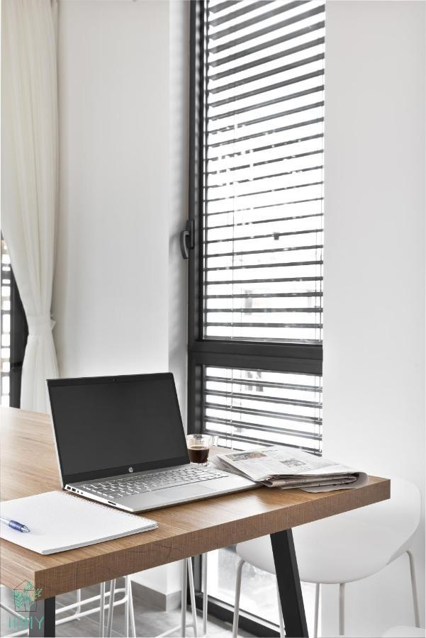 White City Eclectic Design Apartments By Homy Tel Aviv Bagian luar foto