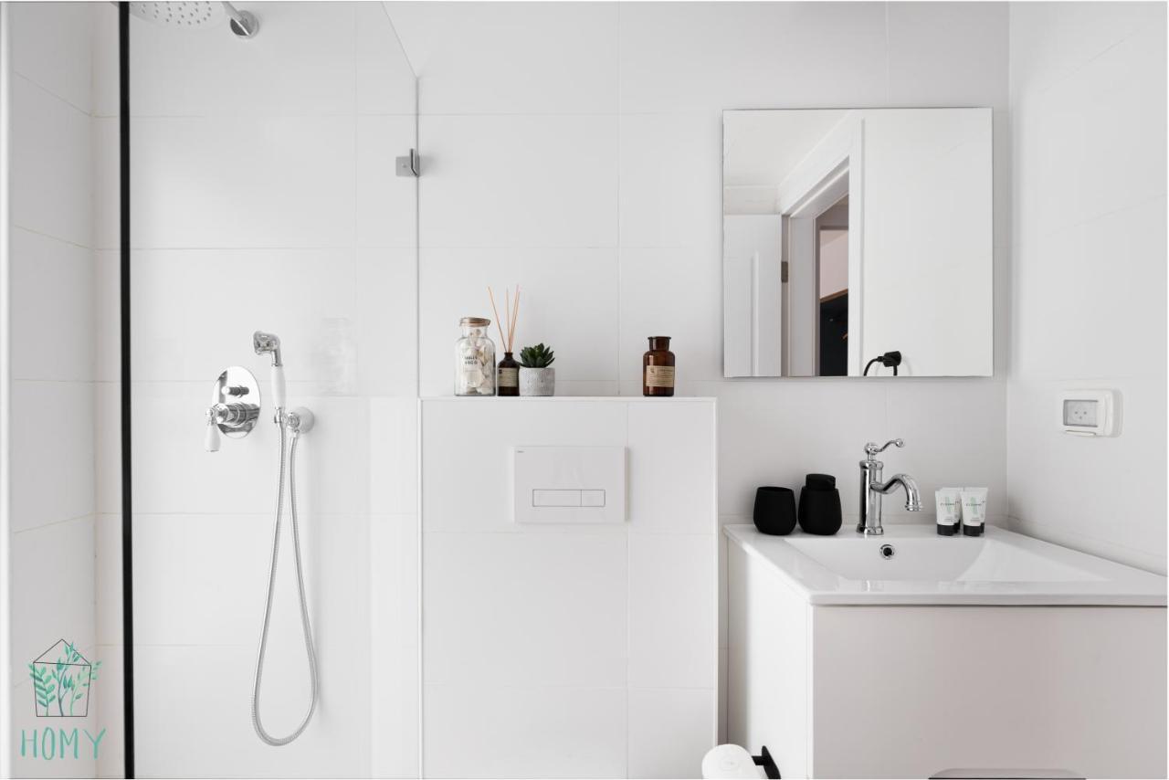 White City Eclectic Design Apartments By Homy Tel Aviv Bagian luar foto